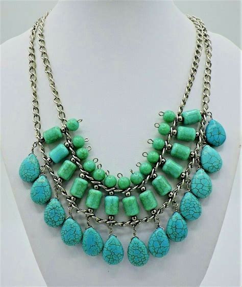 3540 Bold Silvertone Chain Faux Blue Green Turquoise Statement Necklace