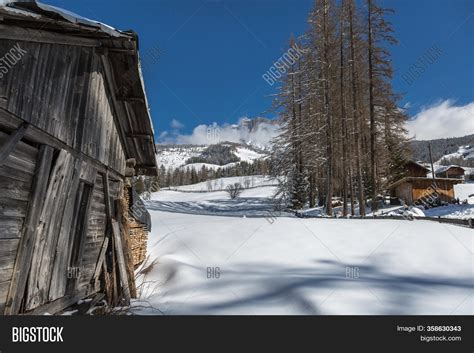 Wooden Shack Winter Image & Photo (Free Trial) | Bigstock