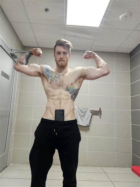 Best U The Lucas King Images On Pholder Hot Guys Ladybonersgw And Big Dick White Dudes