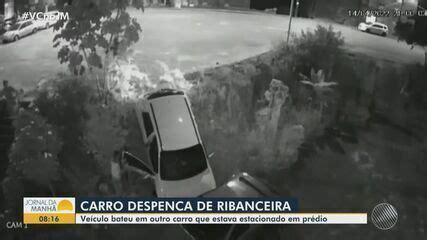 Motorista Em Treinamento Perde Controle De Carro Que Cai Em Ribanceira