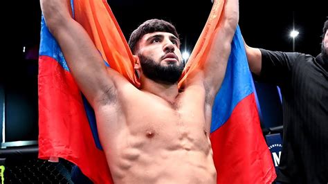 UFC 300 l entrainement complètement fou d Arman Tsarukyan