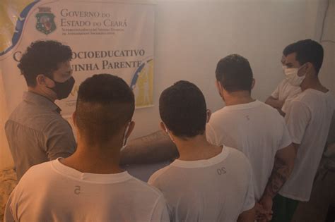 Exposição Viventes das Águas encanta adolescentes nas unidades de