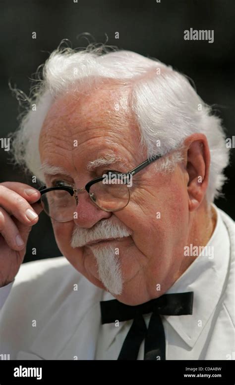 BOB THOMPSON 80 Of Lawrenceburg Kentucky Portrays KFC Founder