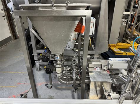 Accutek Four Head Volumetric Piston Filler M M Equipment Corp