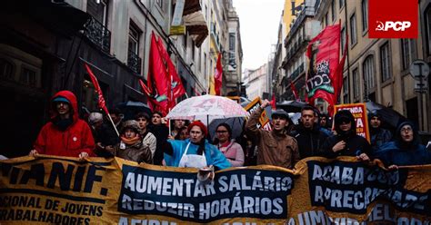 Há muitas razões para os jovens portugueses lutarem por uma política