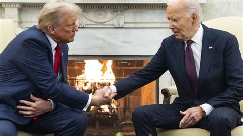 Biden Saluda A Trump Con Un Apret N De Manos En El Despacho Oval Ambos