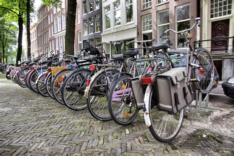 Amsterdam Un Itinerario In Bicicletta One Life In Travel