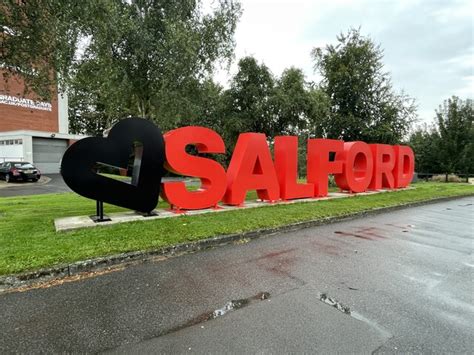 Salford Sign © Paul Foster Cc By Sa20 Geograph Britain And Ireland