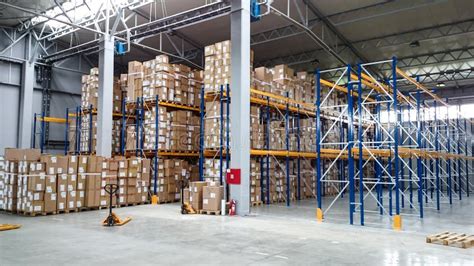 Warehouse pallet shelves stock image. Image of construction - 125809921