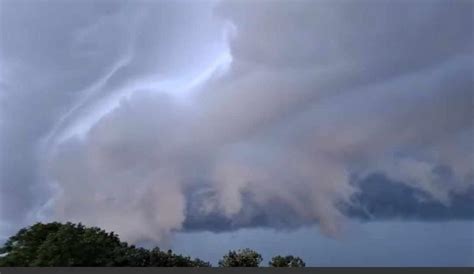 Fenomen meteo spectaculos pe cerul României Elena Mateescu ANM