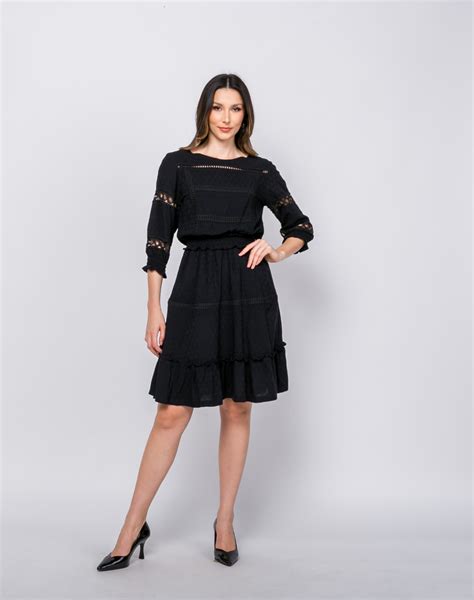 Vestido em Viscose Magnetada c Guippir e Lastex Expressão Moda Feminina