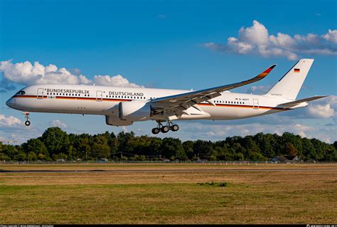 D AGVT Lufthansa Technik Airbus A350 941 Photo By Niclas Rebbelmund