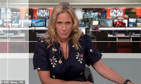 Moment Bbc News Reader Sophie Raworth Reveals Huw Edwards The Man At