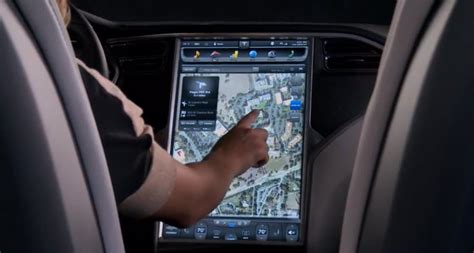 Tesla Electric Cars Have the Coolest Touchscreens - ExpatGo