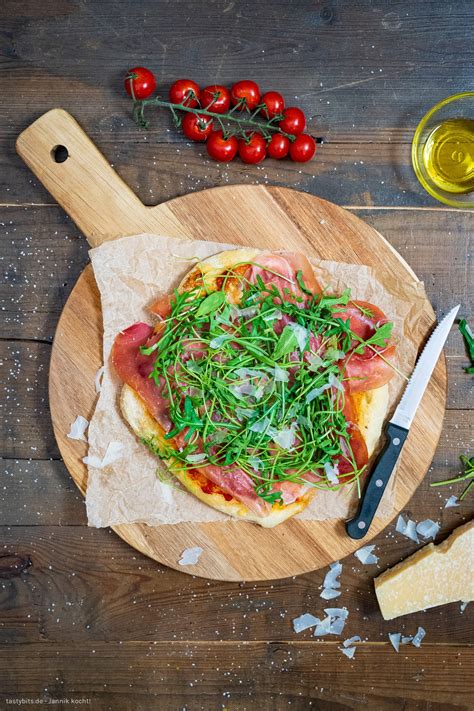 Pizza Mit Rucola Und Parmaschinken Rezepte Suchen