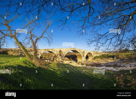 France Vaucluse Luberon Regional Nature Park Apt And Bonnieux Pont