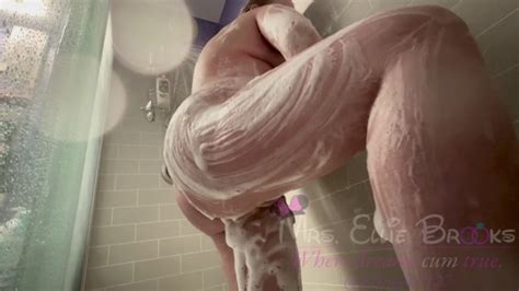 Mrselliebrooks Mins Of Fully Nude Months Pregnant Soapy Shower Footage Porno Videos Hub