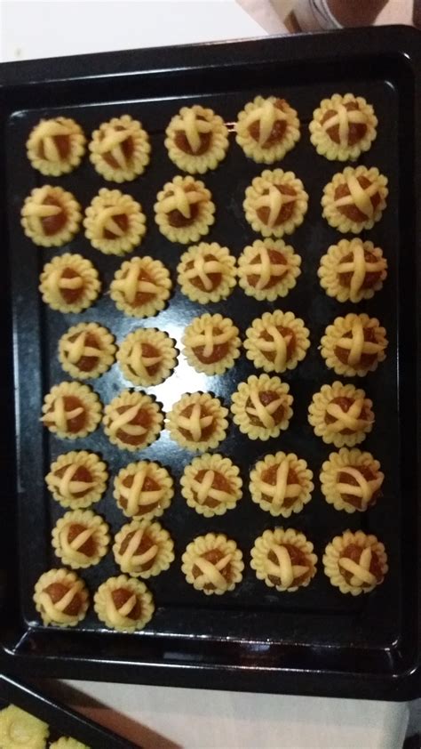 Singapore Style Pineapple Tarts Recipe Genius Kitchen