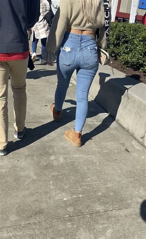 Thick Blonde Hikes Up Her Tight Blue Jeans Tight Jeans Forum