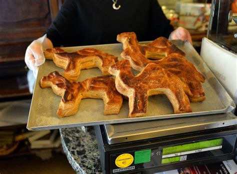 Epifania A Varese I Cammelli Di Pasta Sfoglia Una Tradizione