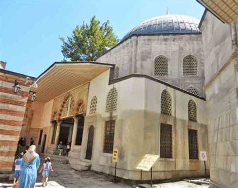 sultan iii mehmed tomb
