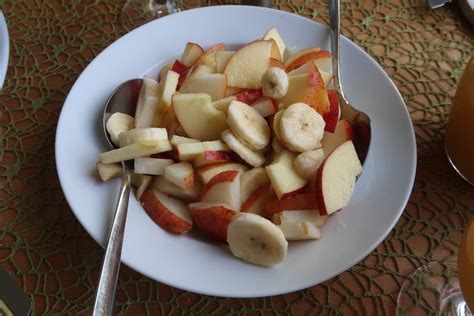 Obstsalat Aus Apfel Birne Und Banane Gourmandise Flickr