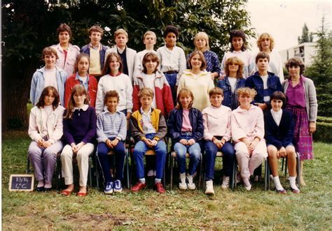 Photo de classe 4ème C de 1983 Collège La Rochefoucauld Copains d avant