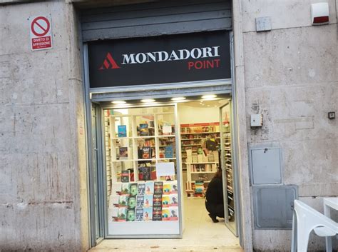 Il Quartiere Ha Un Nuovo Angolo Di Cultura Aperto Un Mondadori Point