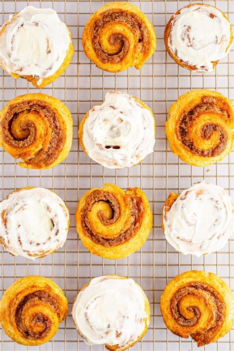 Cinnamon Roll Buns