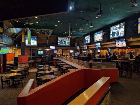 Uptown Sports Bar Grill Albuquerque Uptown Restaurant Reviews