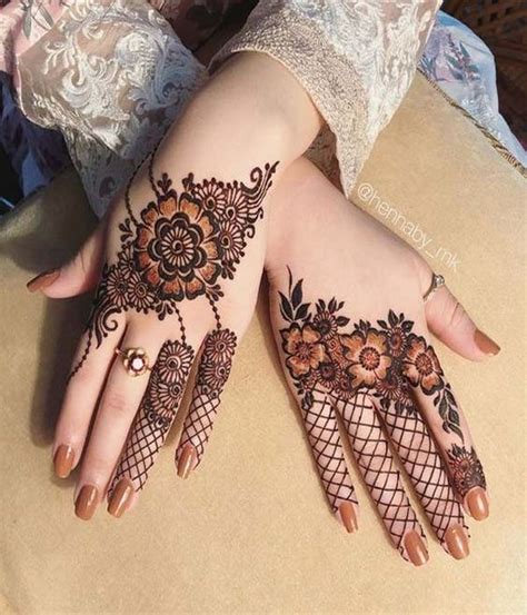 Trendy And Stunning Finger Mehndi Designs For Brides Mehndi