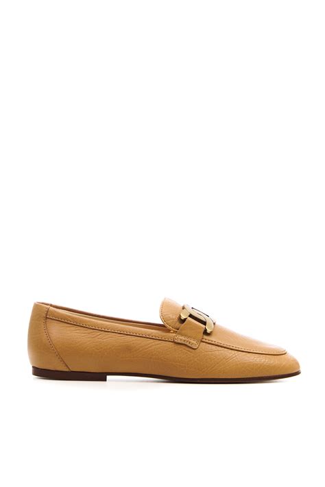 Tod's женские лоферы из натуральной кожи с декоративной пряжкой со ...