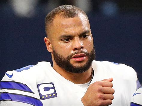 Dak Prescott Fined K For Praising Fans For Throwing Trash At Refs