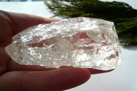 РАДУЖНЫЙ КВАРЦ: легенды и правда