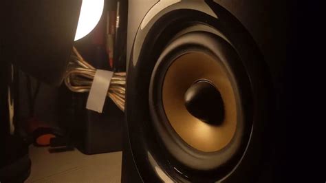 Лютый Bass F&D R23BT - YouTube