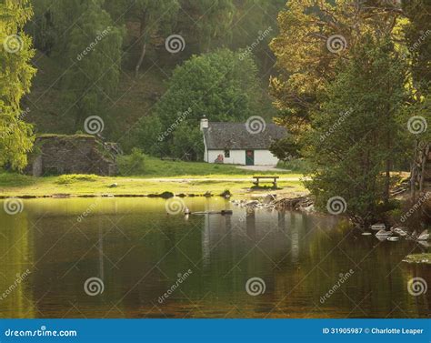 White Cottage On Lake Scotland Stock Image Image Of Light Centre