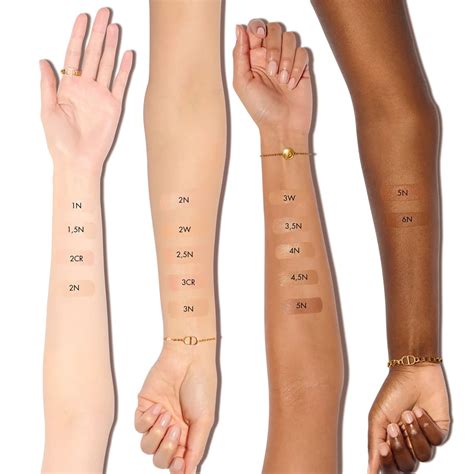 Dior Forever Hydra Nude - Natürliche Perfektion Foundation, 48 Std