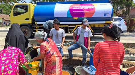 Indosat Suplai Air Bersih Buat Warga Banten Terdampak Kekeringan Jpnn