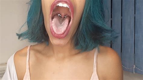 Wet Tongue Views Golden Lace Clips4sale