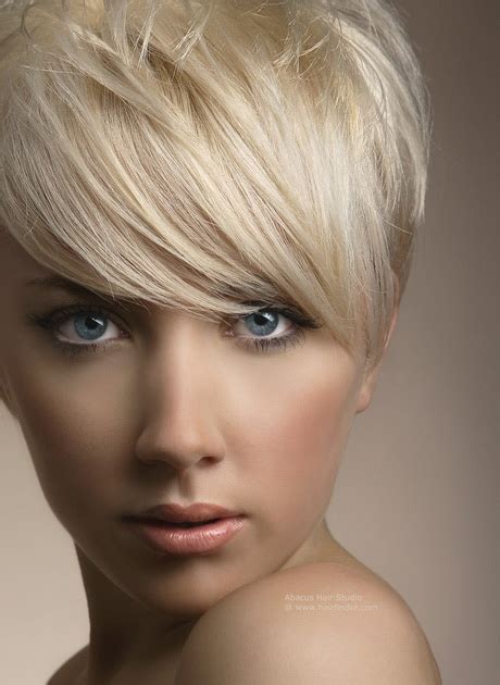 Short Blonde Hairstyle