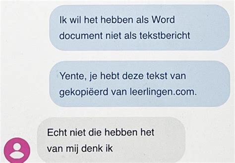 Scholier Is Te Laat Met Het Inleveren Van Zijn Verslag Voor