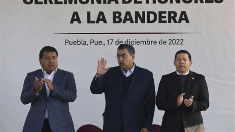 Las primeras horas de Sergio Salomón como gobernador de Puebla Ambas