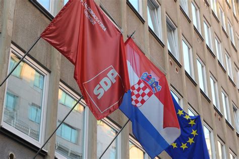 Cro Demoskop Za Sije Anj Nakon Pune Etiri Godine Sdp Prestigao Hdz I