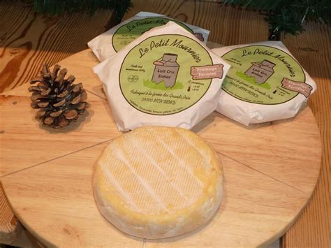 Le Petit Mournier Franche Comté Fromage Cheese Camembert Cheese