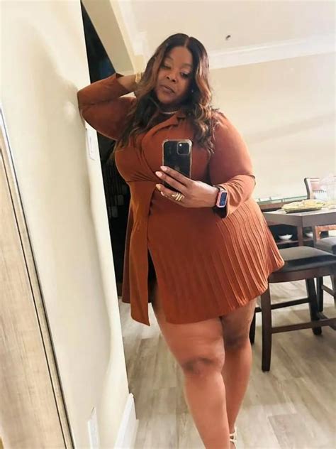 RICHE DAME MATURE DISPONIBLE ET PAYE TRES TRES BIEN Abidjan