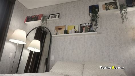 Gorgeous Latina Trans Fuck Her Asshole With Dildo