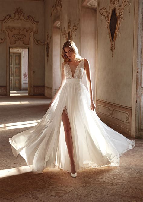 Abiti Da Sposa Nicole Milano Atelier Diva Sposa