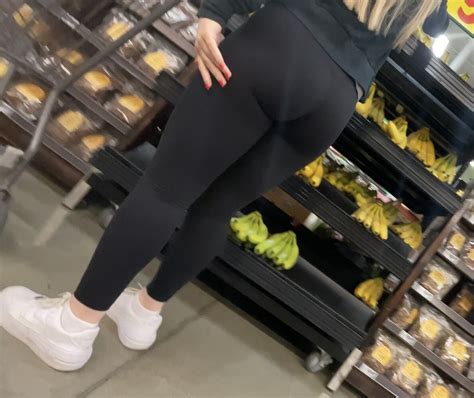 Blond Leggings Ass Jiggling Non Stop Perfectly Round Ass Forum