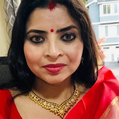 Soma Mukherjee Somaviktu • Threads Say More