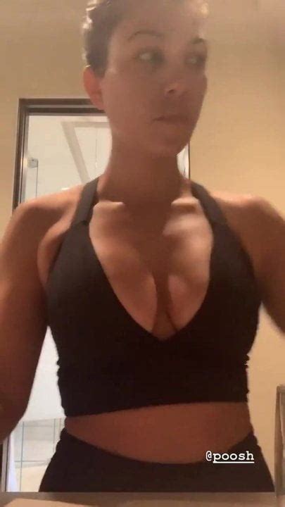 Kourtney K Showing Off Cleavage While Making A Drink 02 Celebrity MILF Porn XHamster